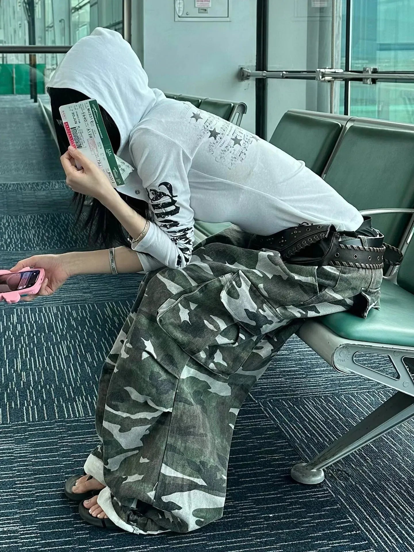 Acubi Hooded Graphic Top