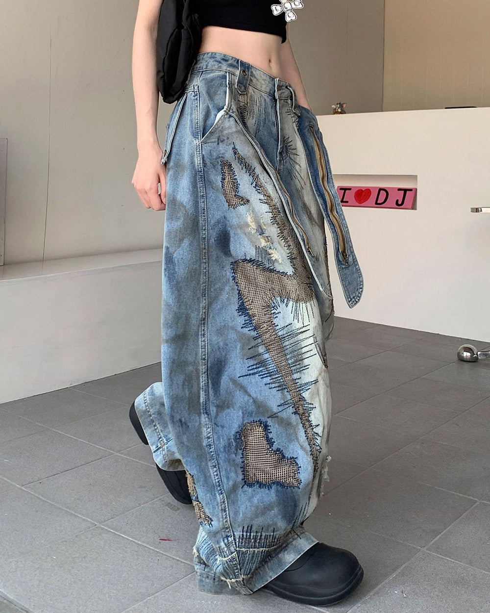 Vintage-Style Oversized Sketch Jeans